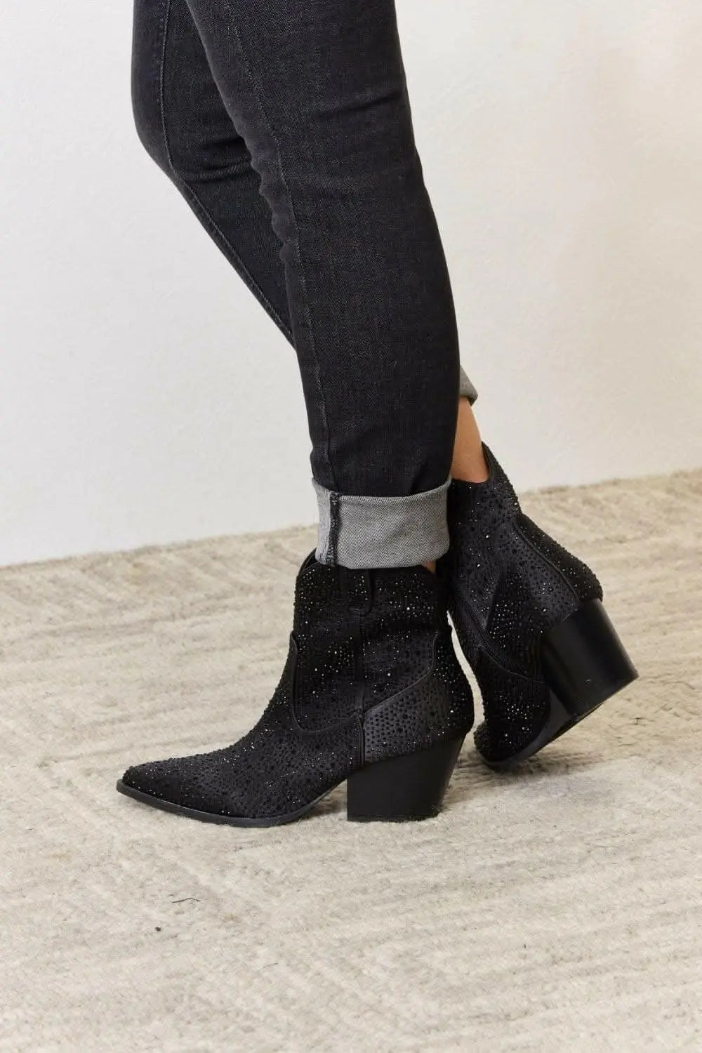 Sparkling Rhinestone Cowgirl Booties with a Touch of Glamour - Love Salve